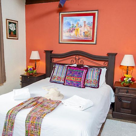 Hotel Casa Del Parque By Ahs Antigua Esterno foto