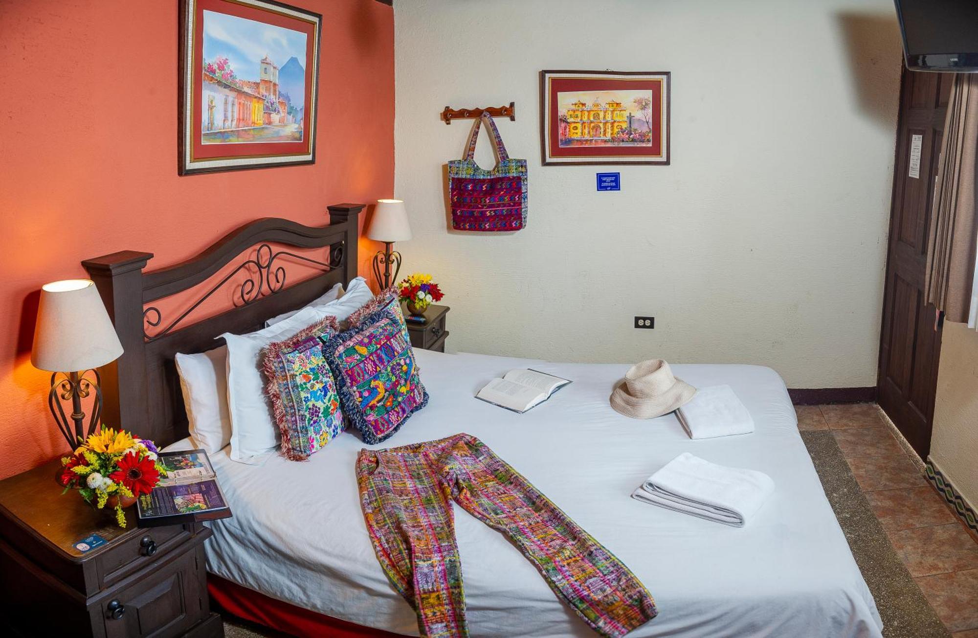 Hotel Casa Del Parque By Ahs Antigua Esterno foto