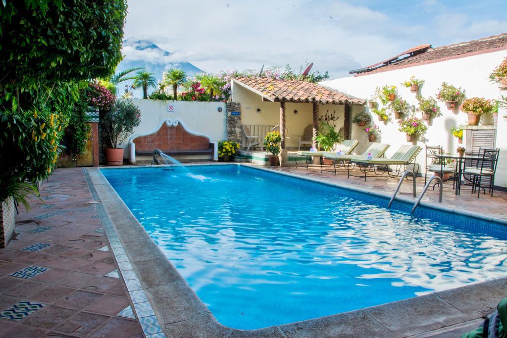 Hotel Casa Del Parque By Ahs Antigua Esterno foto