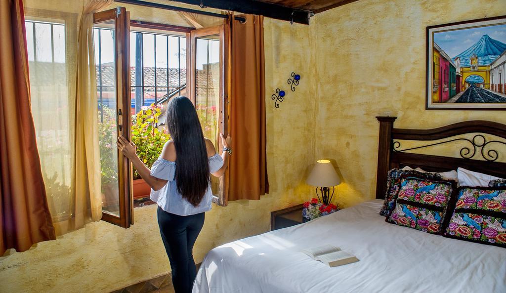 Hotel Casa Del Parque By Ahs Antigua Esterno foto
